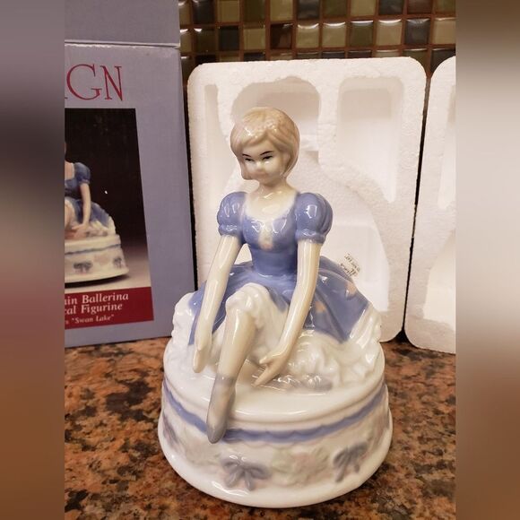 PS Designs Ballerina Musicbox - Picture 3 of 8